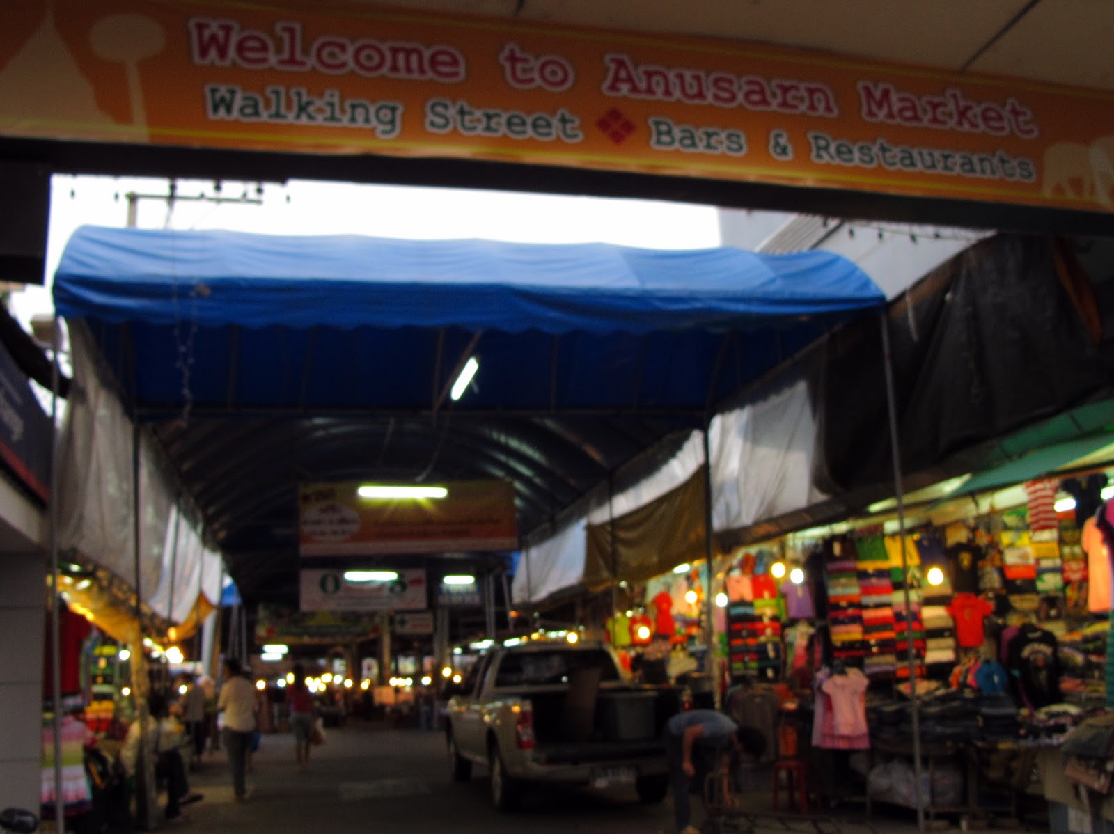 Anusarn Night Market image