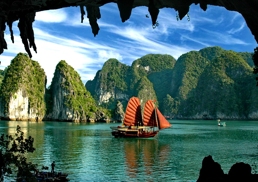 The Caves Of Halong Bay image