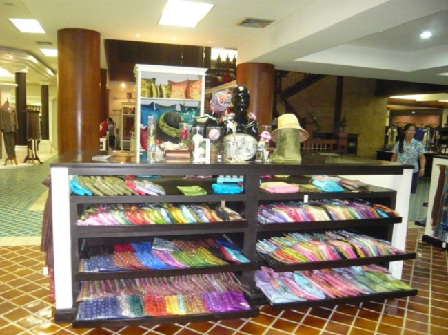 Shinawatra Thai Silk Showroom image